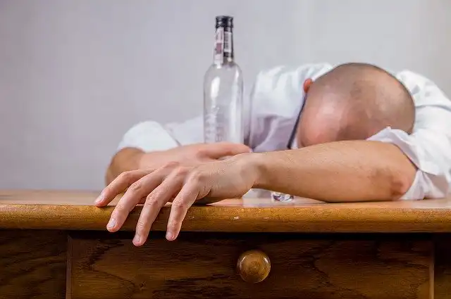 intoxicacao_alcoolica.jpg