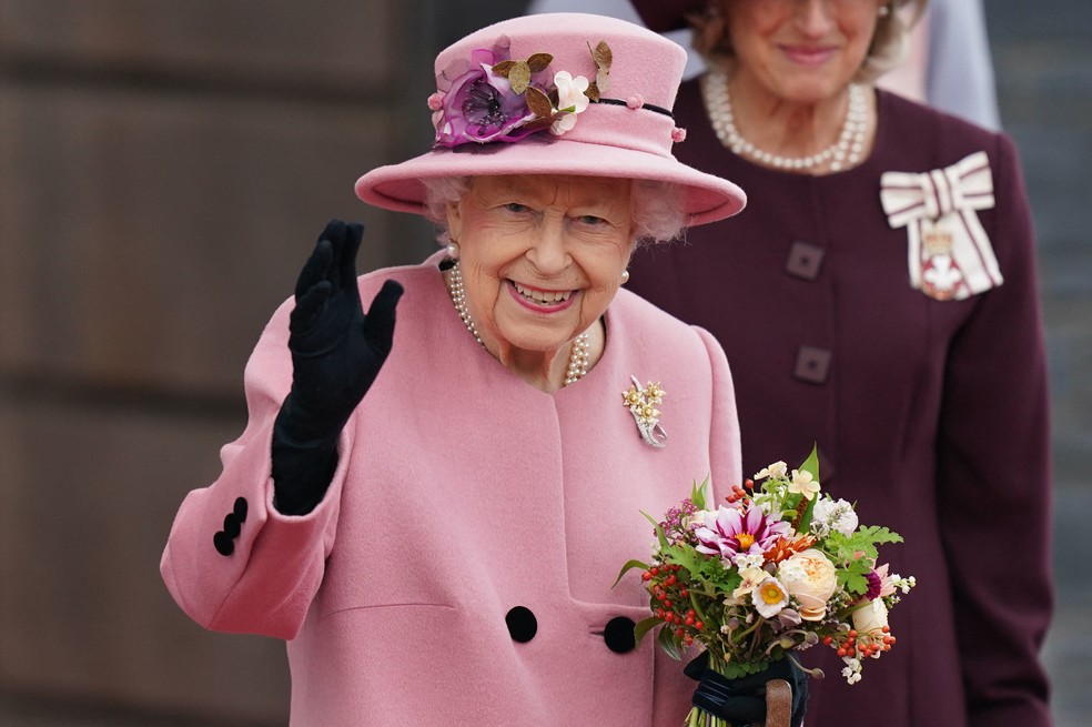 rainha-elizabeth-saude