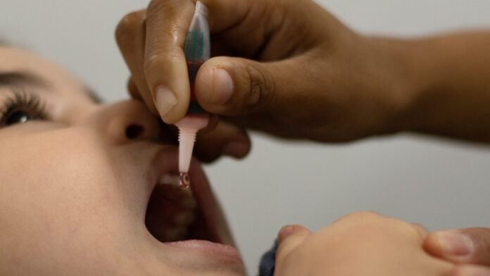 vacina polio