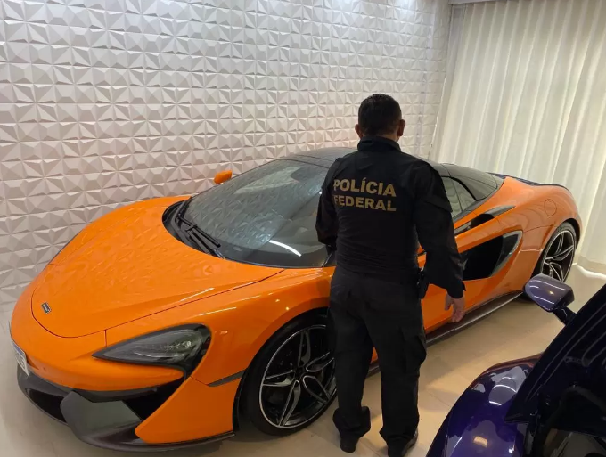 prf-carro-de-luxo.png