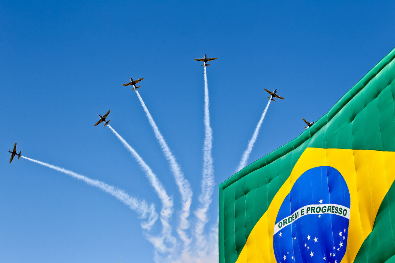 Esquadrilha_da_fumaça_7_de_setembro_2011