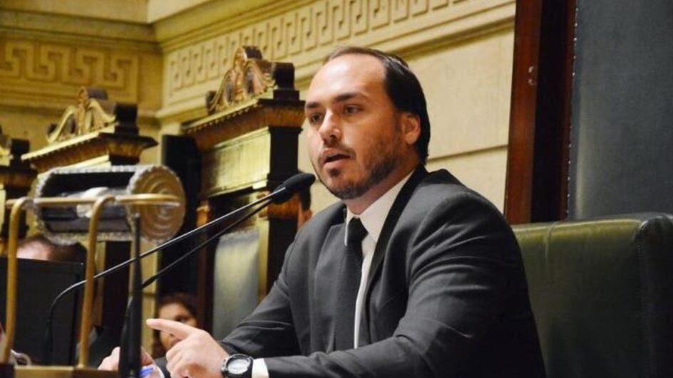 CARLOS-BOLSONARO.jpg