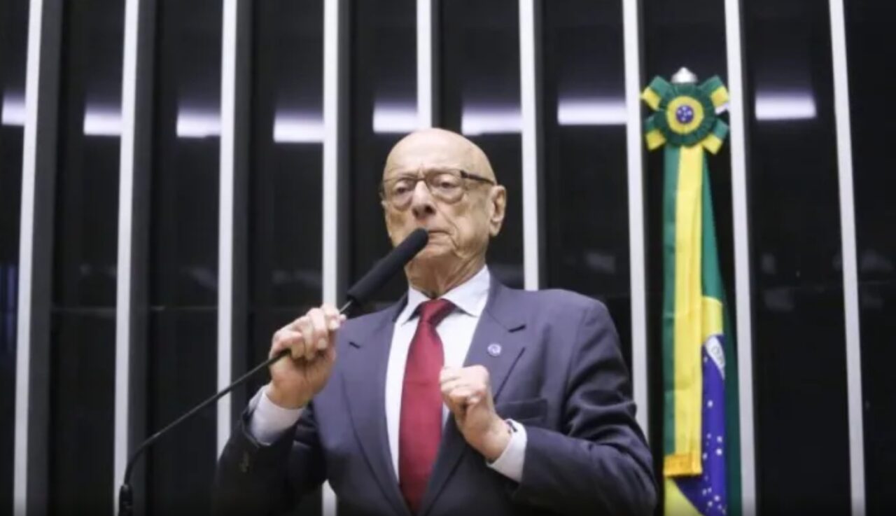 Captura de tela_29-7-2025_81358_carneironews.com.br