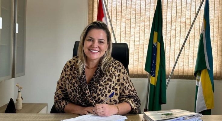 Ex-prefeita-teria-recebido-propina-para-favorecer-empresa-de-asfalto-em-SC-735x400-1.jpg