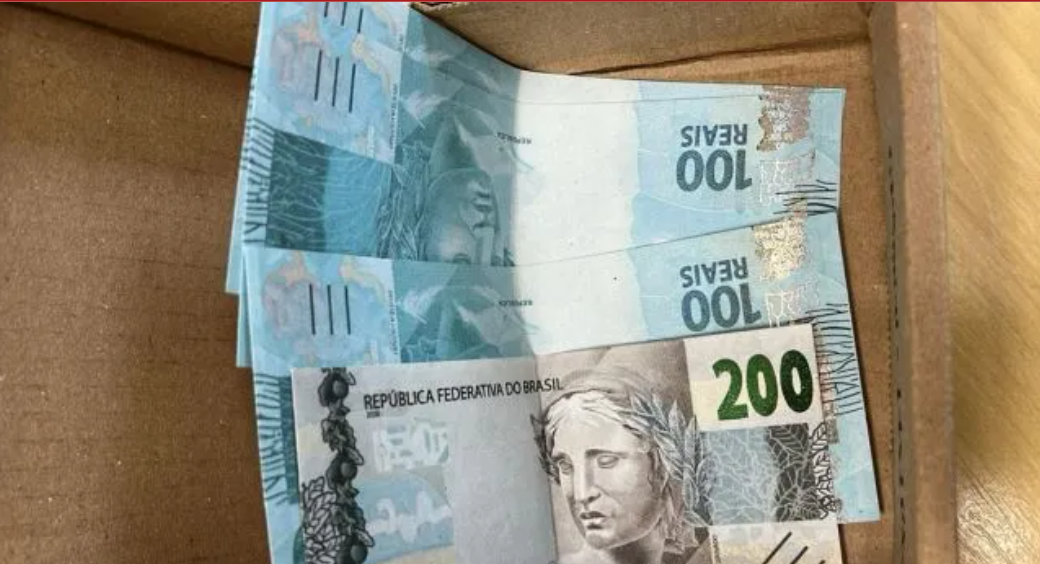 dinheiro-falso.png