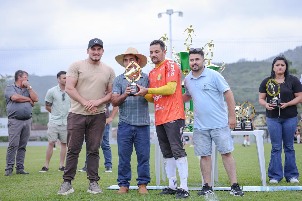 5fb8ff53-5a3a-4660-97f5-fd1c52466fcc (1)